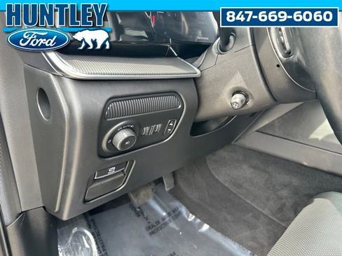 Used 2022 Jeep Grand Wagoneer Series II AWD/4WD image 25