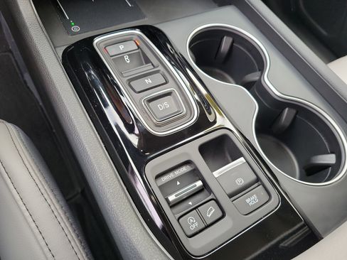 Used 2025 Honda Pilot Touring image 20