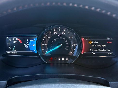 Used 2019 Ford Explorer Sport w/ Ford Safe & Smart Package AWD/4WD image 20