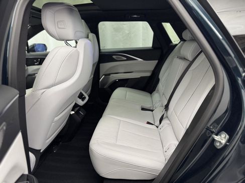 Used 2024 Cadillac Lyriq Luxury image 31