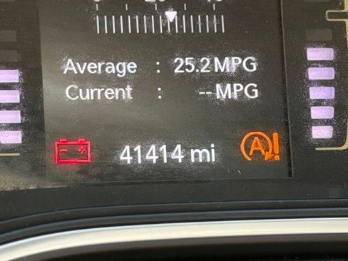 Used 2020 Jeep Cherokee Latitude Plus AWD/4WD image 9