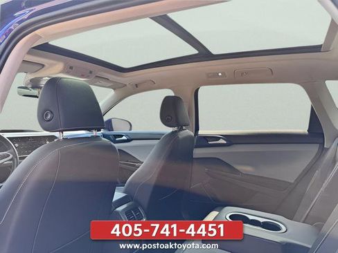 Used 2024 Volkswagen Taos SE FWD image 22