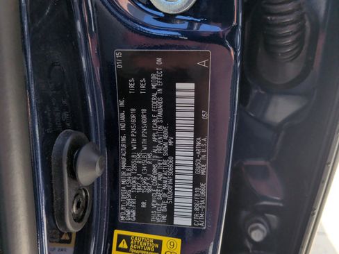 Used 2015 Toyota Highlander LE FWD image 32
