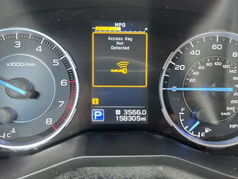 Used 2019 Subaru Ascent Limited w/ Popular Package #3 AWD/4WD image 14