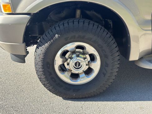 Used 2003 Ford Excursion Limited image 13