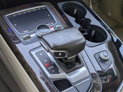 Used 2019 Audi Q7 3.0T Premium Plus image 15