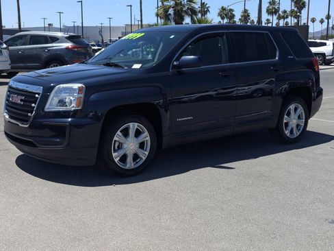 Used 2017 GMC Terrain SLE AWD/4WD image 5