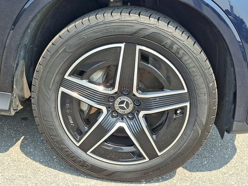 Used 2024 Mercedes-Benz GLC 300 4MATIC image 8