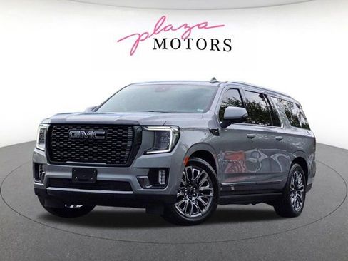 Used 2023 GMC Yukon XL Denali Ultimate AWD/4WD image 1