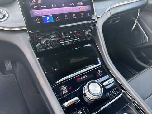 New 2025 Jeep Grand Cherokee Overland image 37