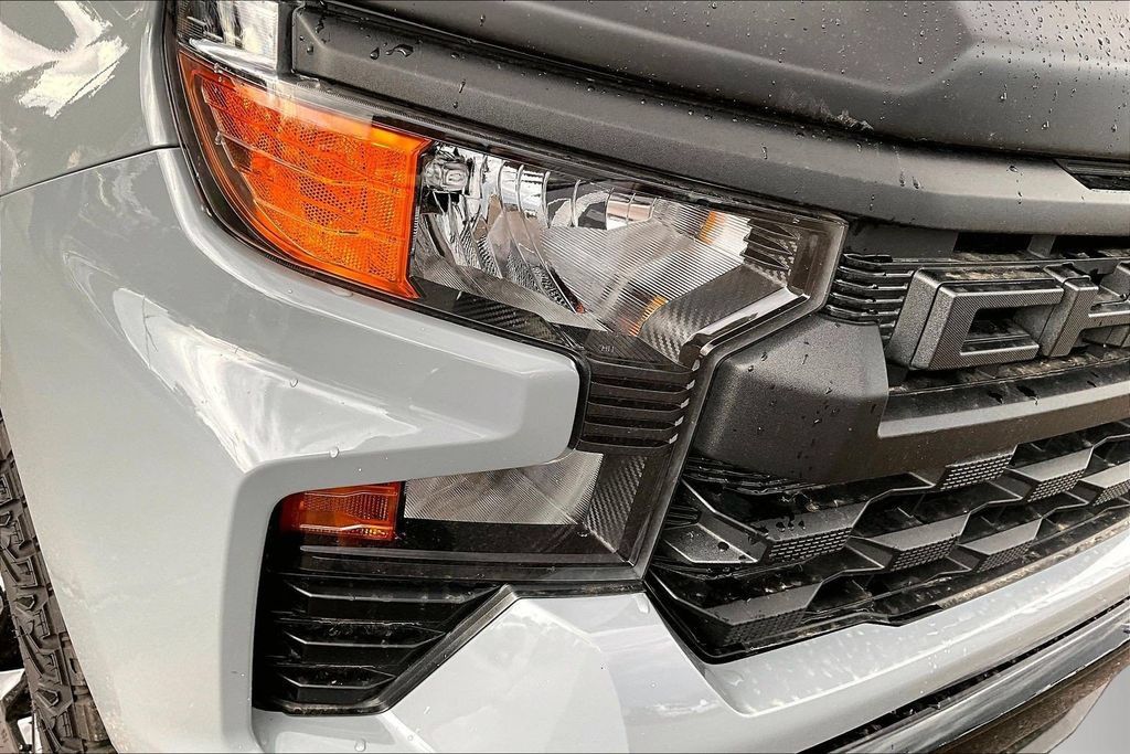 Certified 2025 Chevrolet Silverado 1500 Custom Trail Boss AWD/4WD image 32