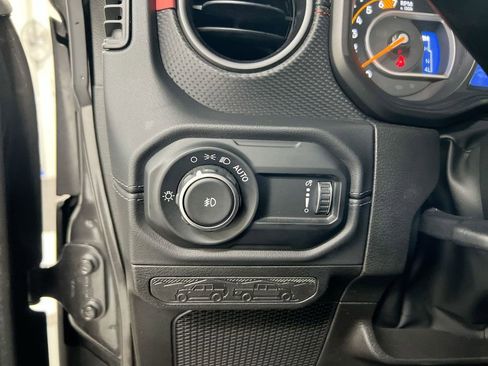 Used 2024 Jeep Wrangler Unlimited Rubicon image 18