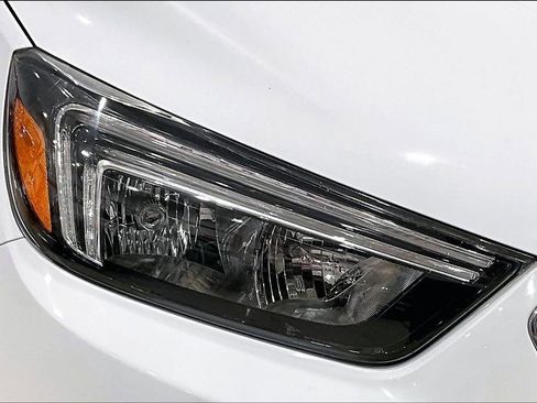 Used 2019 Buick Encore Preferred AWD/4WD image 25