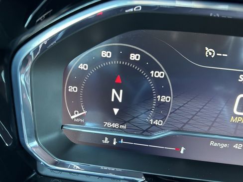 Used 2025 GMC Sierra 1500 Elevation image 16