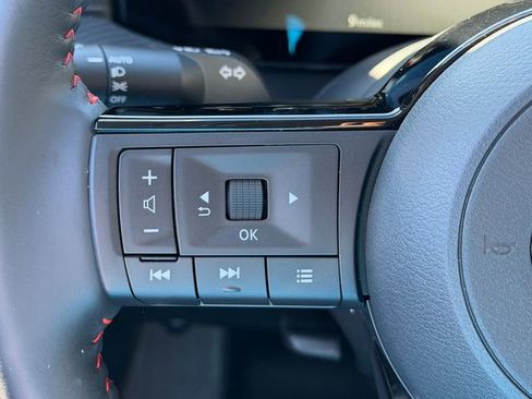 New 2026 Nissan Kicks SR FWD image 11