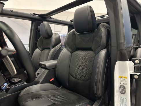 New 2025 Ford Bronco Raptor w/ Interior Carbon Fiber Pack AWD/4WD image 85