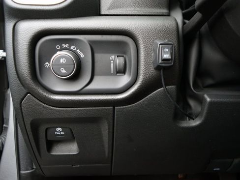 Used 2022 RAM 1500 Big Horn image 25