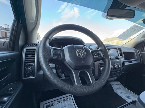 Used 2015 RAM 1500 Express AWD/4WD image 23