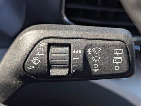 Used 2024 Ford Explorer XLT w/ Equipment Group 202A image 29