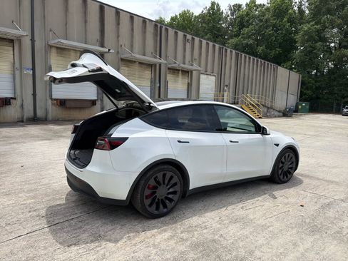 Used 2021 Tesla Model Y Performance AWD/4WD image 12