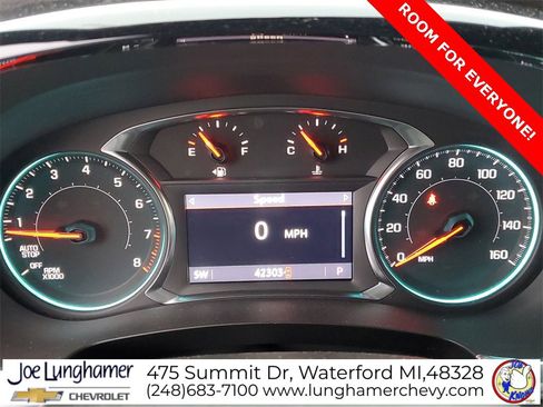 Used 2023 Chevrolet Traverse LT image 11