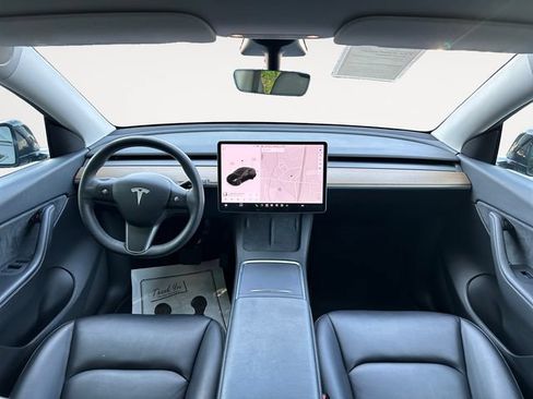 Used 2021 Tesla Model Y Long Range AWD/4WD image 10