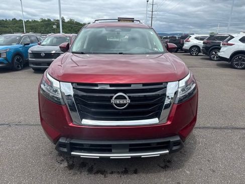 Certified 2023 Nissan Pathfinder Platinum AWD/4WD image 2