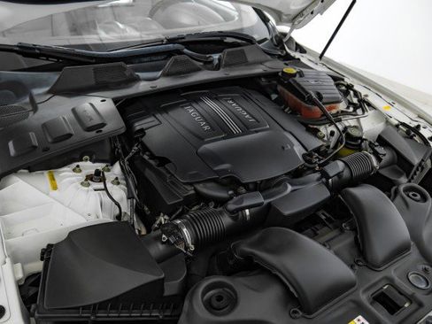 Used 2012 Jaguar XJ L image 51