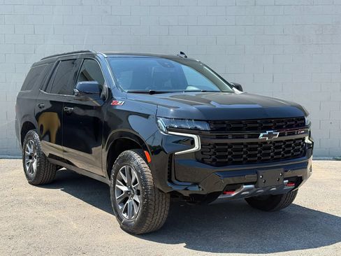 Used 2024 Chevrolet Tahoe Z71 w/ Luxury Package AWD/4WD image 13