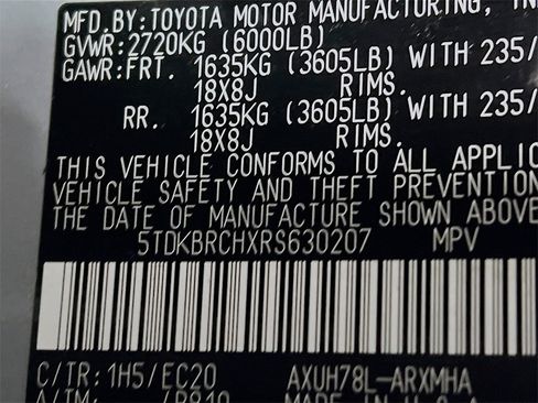 Certified 2024 Toyota Highlander XLE image 34