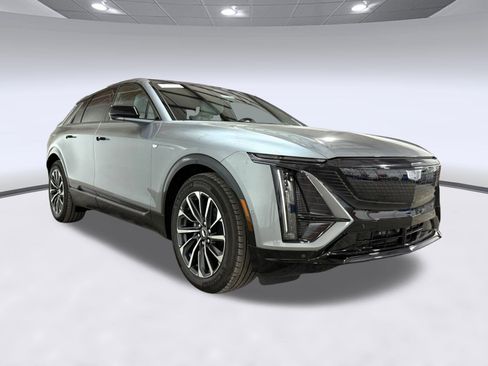 New 2026 Cadillac Lyriq Sport AWD/4WD image 19