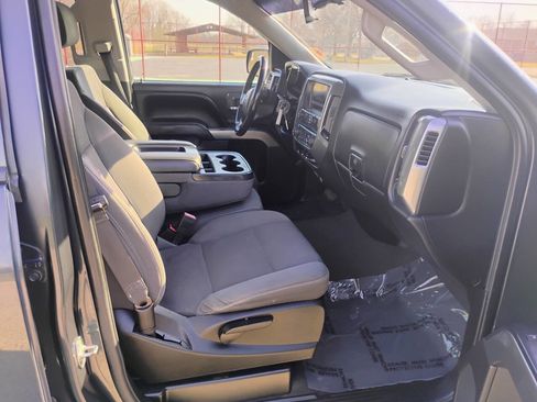 Used 2019 Chevrolet Silverado 1500 LT image 16