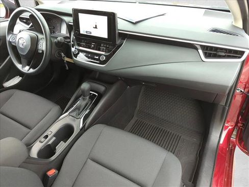 Certified 2025 Toyota Corolla LE FWD image 21
