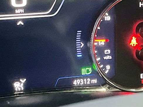 Used 2022 GMC Acadia Denali w/ Denali Technology Package FWD image 12