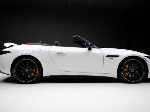 Used 2022 Mercedes-Benz SL 55 AMG 4MATIC image 41