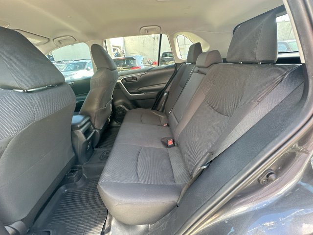 Used 2019 Toyota RAV4 LE AWD/4WD image 35