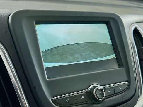 Used 2018 Chevrolet Equinox LS FWD image 22