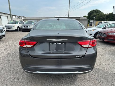 Used 2016 Chrysler 200 Limited w/ Anniversary Edition FWD image 5