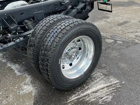 New 2026 RAM 5500 Tradesman AWD/4WD image 4