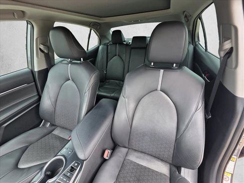 Used 2018 Toyota Camry XSE w/ Driver Assist Package FWD image 14