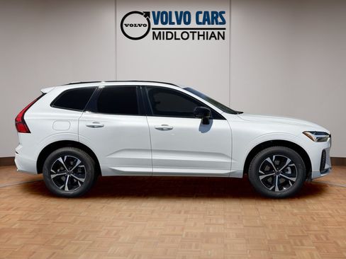 Used 2026 Volvo XC60 B5 Core w/ Climate Package AWD/4WD image 18