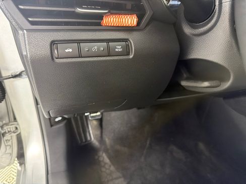 Used 2020 Nissan Altima 2.5 S FWD image 12
