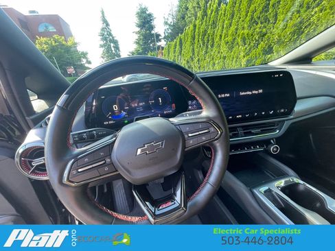 Used 2024 Chevrolet Equinox EV RS FWD image 34