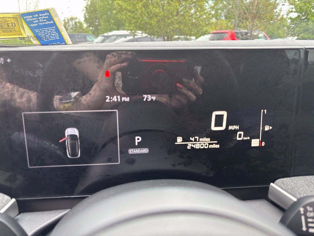 Used 2025 Nissan Kicks SV AWD/4WD image 22