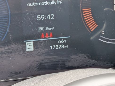 Used 2025 Hyundai Sonata SEL image 15