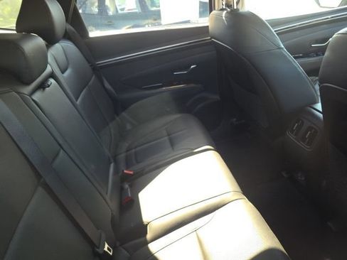 Used 2022 Hyundai Tucson Limited w/ Cargo Package FWD image 8