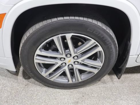 Used 2023 Chevrolet Traverse High Country AWD/4WD image 10