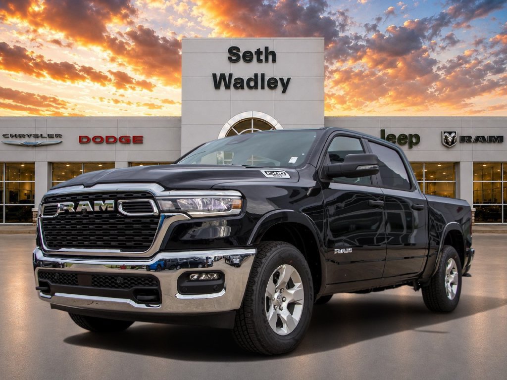Used 2025 RAM 1500 Big Horn AWD/4WD image 6