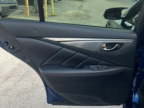 Used 2016 INFINITI Q50 Red Sport 400 RWD image 23