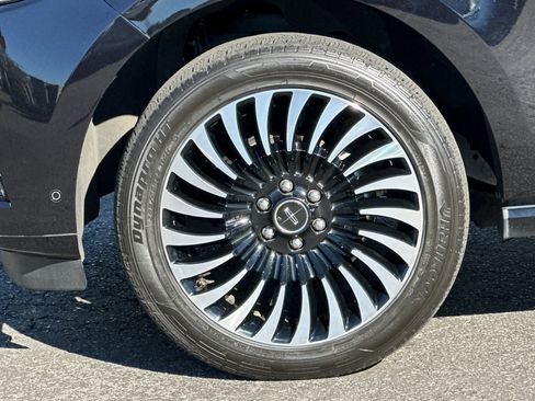 Used 2020 Lincoln Navigator L Black Label image 33